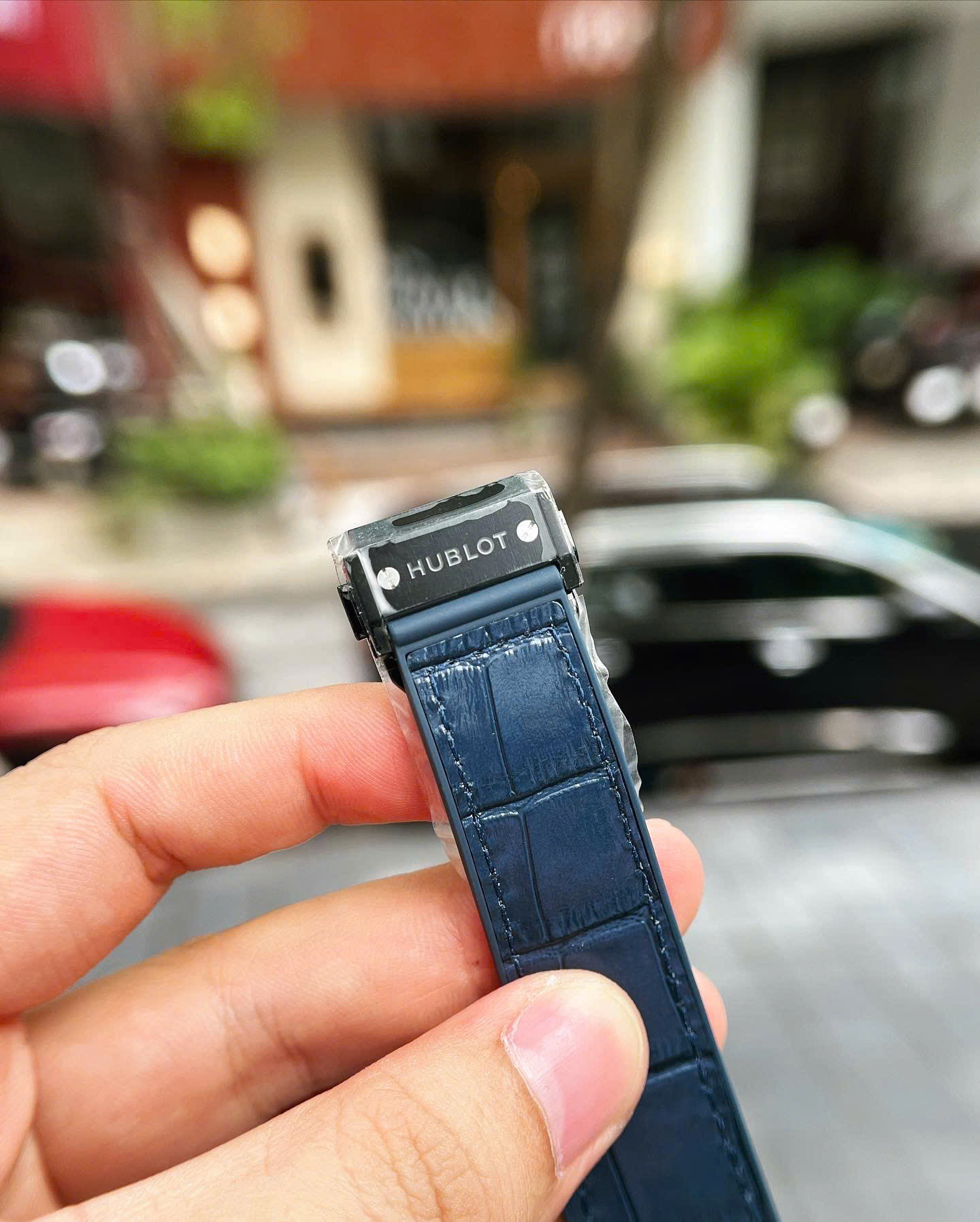 Đồng Hồ Hublot Chế Tác Vỏ Gốm Đen Màu Xanh Than Xưởng JJZ 42mm (1) Đồng Hồ Hublot Chế Tác Vỏ Gốm Đen Màu Xanh Than Xưởng JJZ 42mm (1)