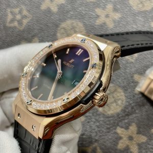 Đồng Hồ Hublot Fake Máy Nhật Miyota 8215 King Gold Đính Đá Xưởng ZF 42mm (1)