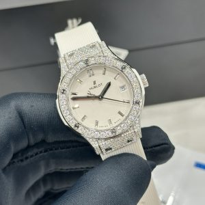 Đồng Hồ Hublot Nữ Chế Tác Đá Moissanite Màu Trắng Máy Pin Thụy Sỹ 33mm (8)