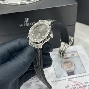 Đồng Hồ Hublot Nữ Chế Tác Đá Moissanite Màu Xám Máy Pin Thụy Sỹ 33mm (6)