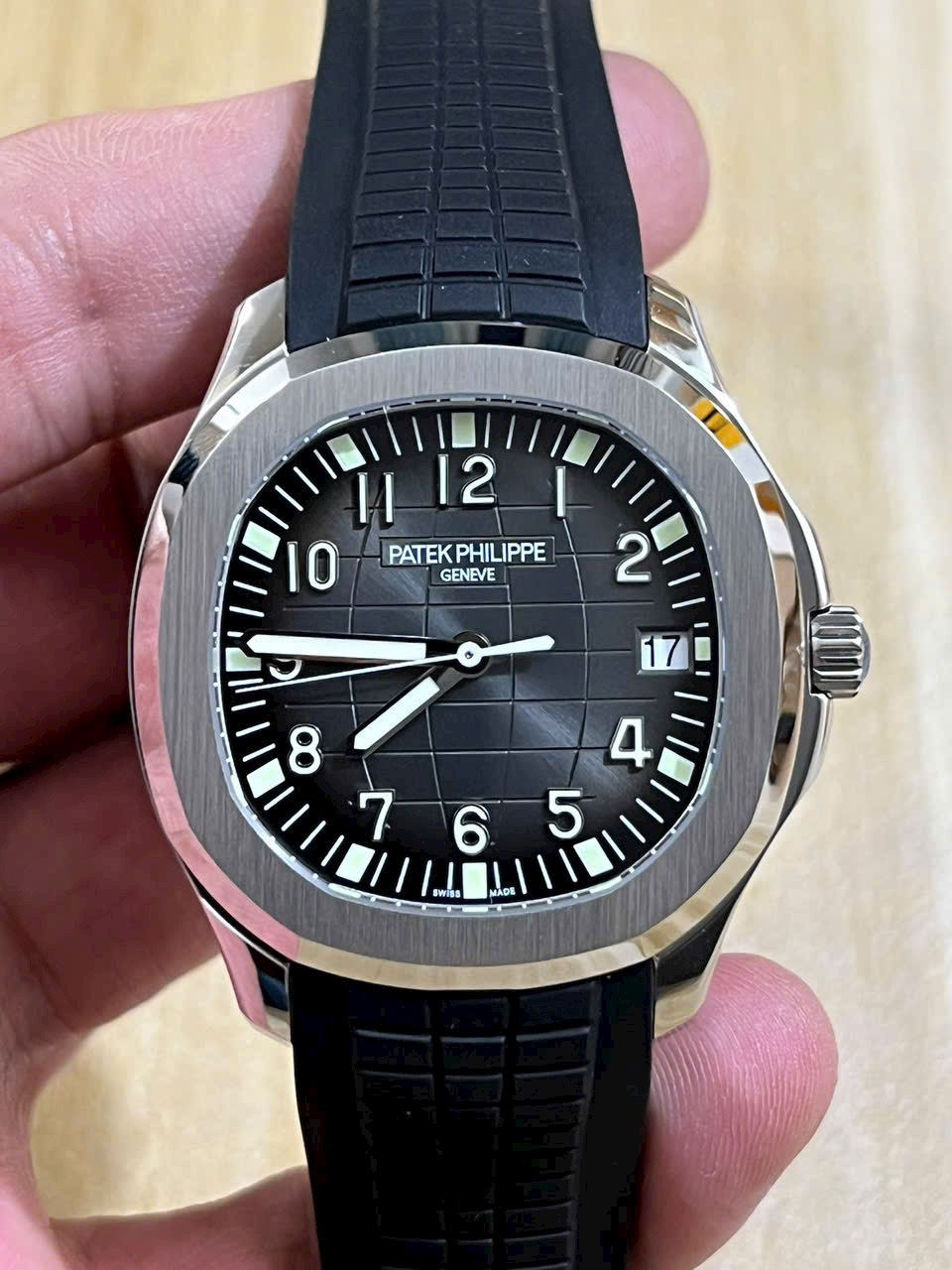 Đồng Hồ Patek Philippe Chế Tác Aquanaut 5167G Màu Đen Xưởng 3K 42mm (7) Đồng Hồ Patek Philippe Chế Tác Aquanaut 5167G Màu Đen Xưởng 3K 42mm (9)