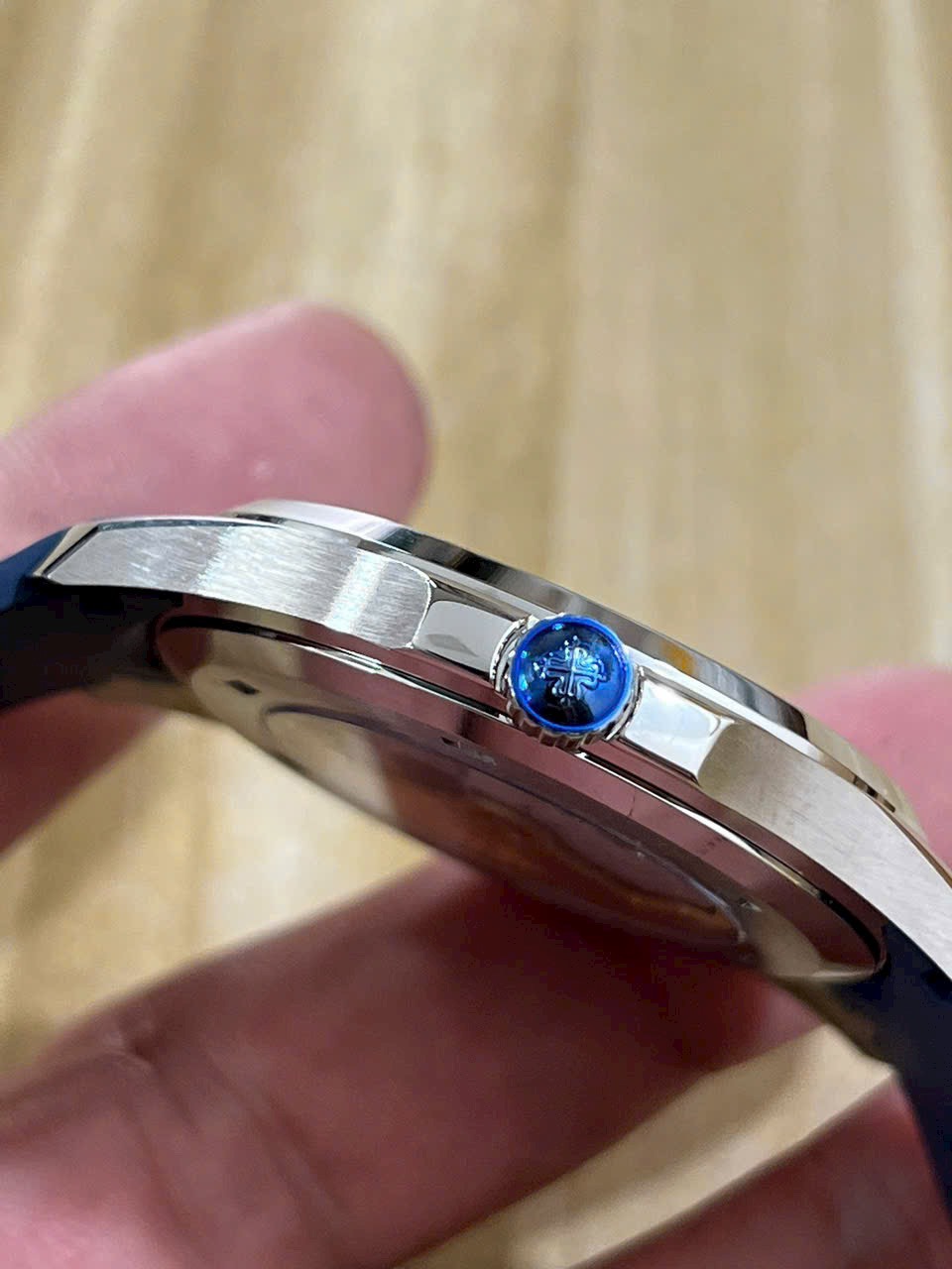 Đồng Hồ Patek Philippe Chế Tác Aquanaut 5168G Màu Xanh Dương Xưởng 3K 42mm (5) Đồng Hồ Patek Philippe Chế Tác Aquanaut 5168G Màu Xanh Dương Xưởng 3K 42mm (9)