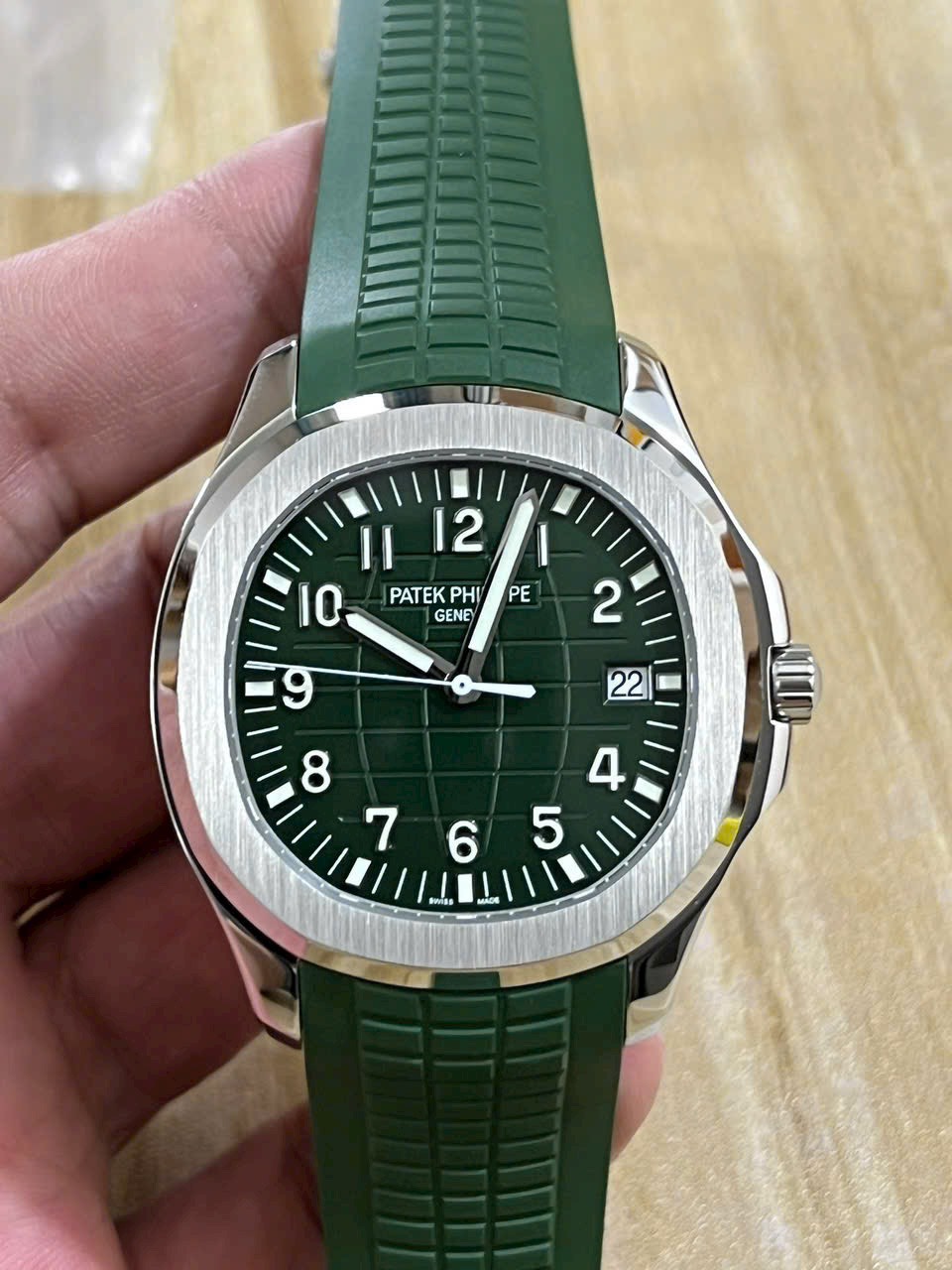 Đồng Hồ Patek Philippe Chế Tác Aquanaut 5168G Màu Xanh Lá Xưởng 3K 42mm (1) Đồng Hồ Patek Philippe Chế Tác Aquanaut 5168G Màu Xanh Lá Xưởng 3K 42mm (9)