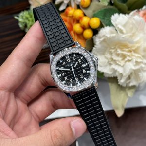 Đồng Hồ Patek Philippe Chế Tác Đá Moissanite Aquanaut 5067 Màu Đen (2)