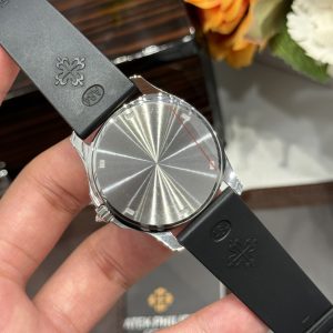 Đồng Hồ Patek Philippe Chế Tác Full Đá Moissanite Aquanaut 5067 Màu Đen (1)