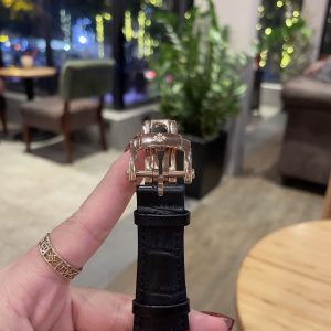 Đồng Hồ Patek Philippe Fake Máy Nhật Nautilus 5711 Dây Da Mặt Nâu 40mm (1)