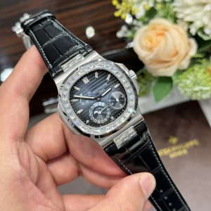 Đồng Hồ Patek Philippe Nautilus 5724G Nam Đính Đá Dây Da Xưởng GR 40mm (2)