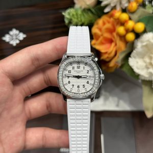 Đồng Hồ Patek Philippe Nữ Chế Tác Đá Moissanite Aquanaut 5067 Màu Trắng (2)