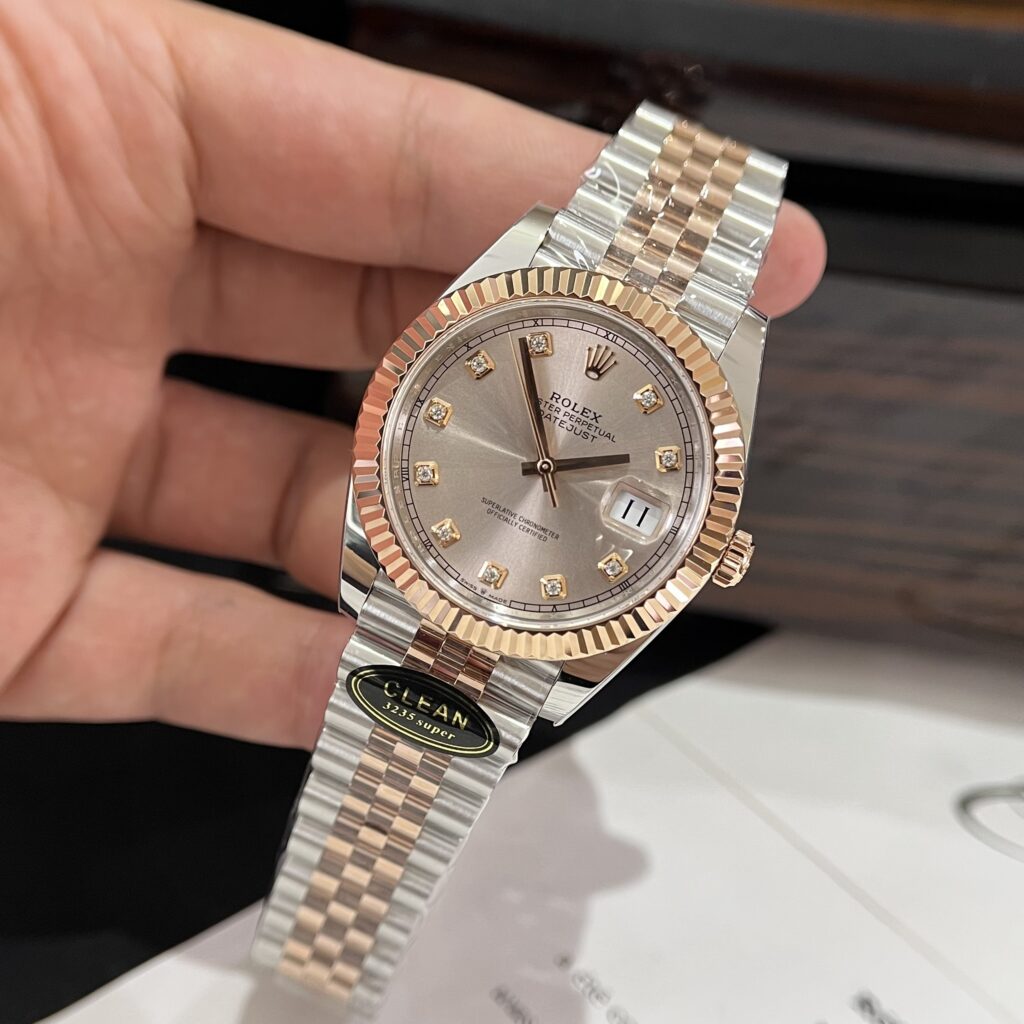 Đồng Hồ Rolex Chế Tác DateJust 126331 Mặt Hồng Chải Tia Xưởng Clean 41mm (4) Đồng Hồ Rolex Chế Tác DateJust 126331 Mặt Hồng Chải Tia Xưởng Clean 41mm