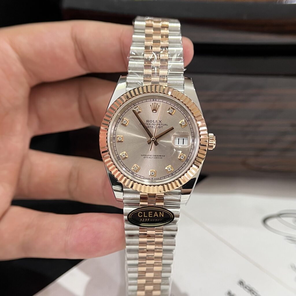 Đồng Hồ Rolex Chế Tác DateJust 126331 Mặt Hồng Chải Tia Xưởng Clean 41mm (5) Đồng Hồ Rolex Chế Tác DateJust 126331 Mặt Hồng Chải Tia Xưởng Clean 41mm