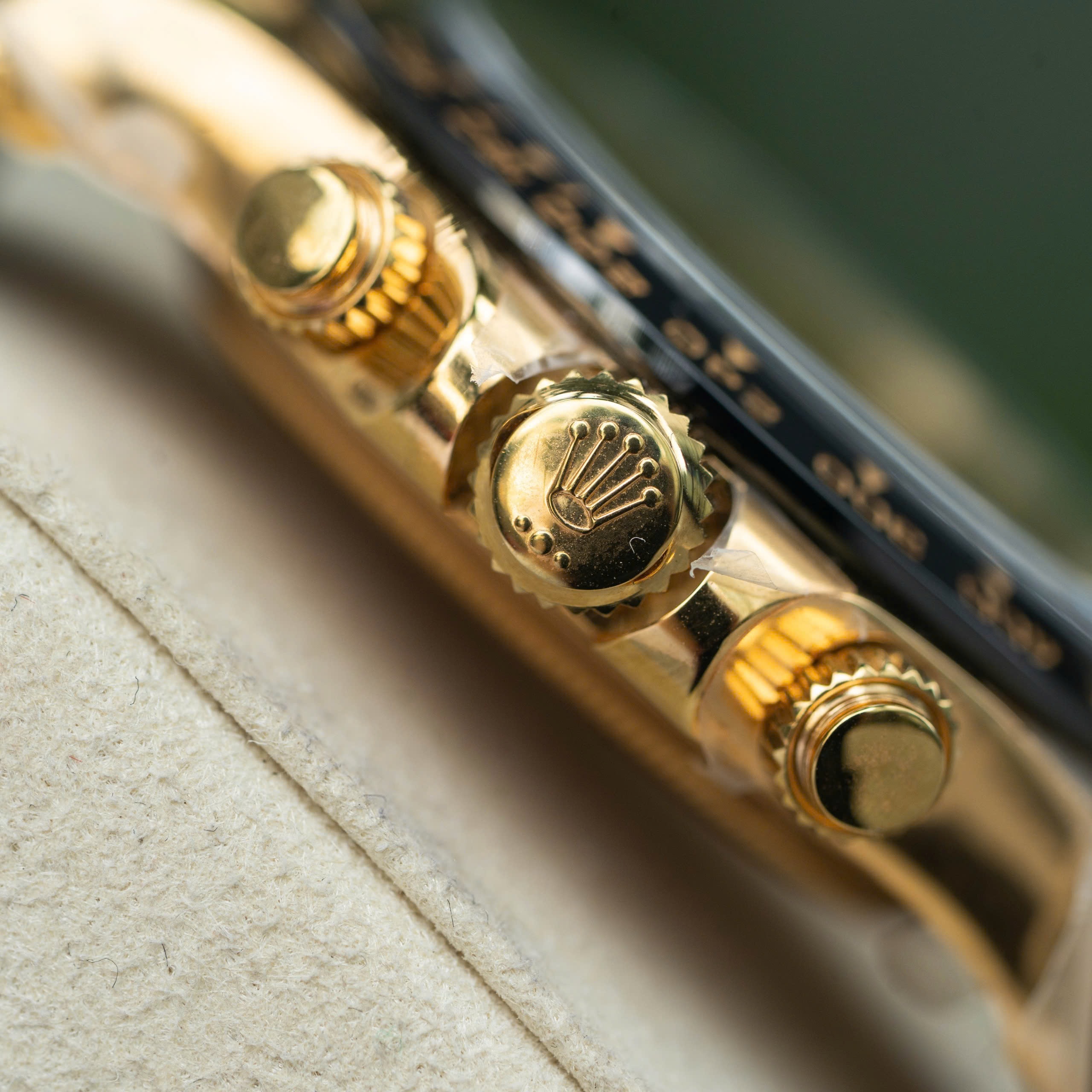 Đồng Hồ Rolex Chế Tác Daytona 116518LN Pikachu Xưởng Clean Factory 40mm (8) Đồng Hồ Rolex Chế Tác Daytona 116518LN Pikachu Xưởng Clean Factory 40mm (1)