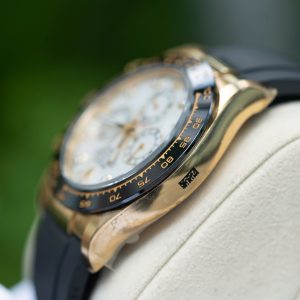 Đồng Hồ Rolex Chế Tác Mặt Xà Cừ Cọc Đá Moissanite Daytona 116518LN Clean 40mm (6)