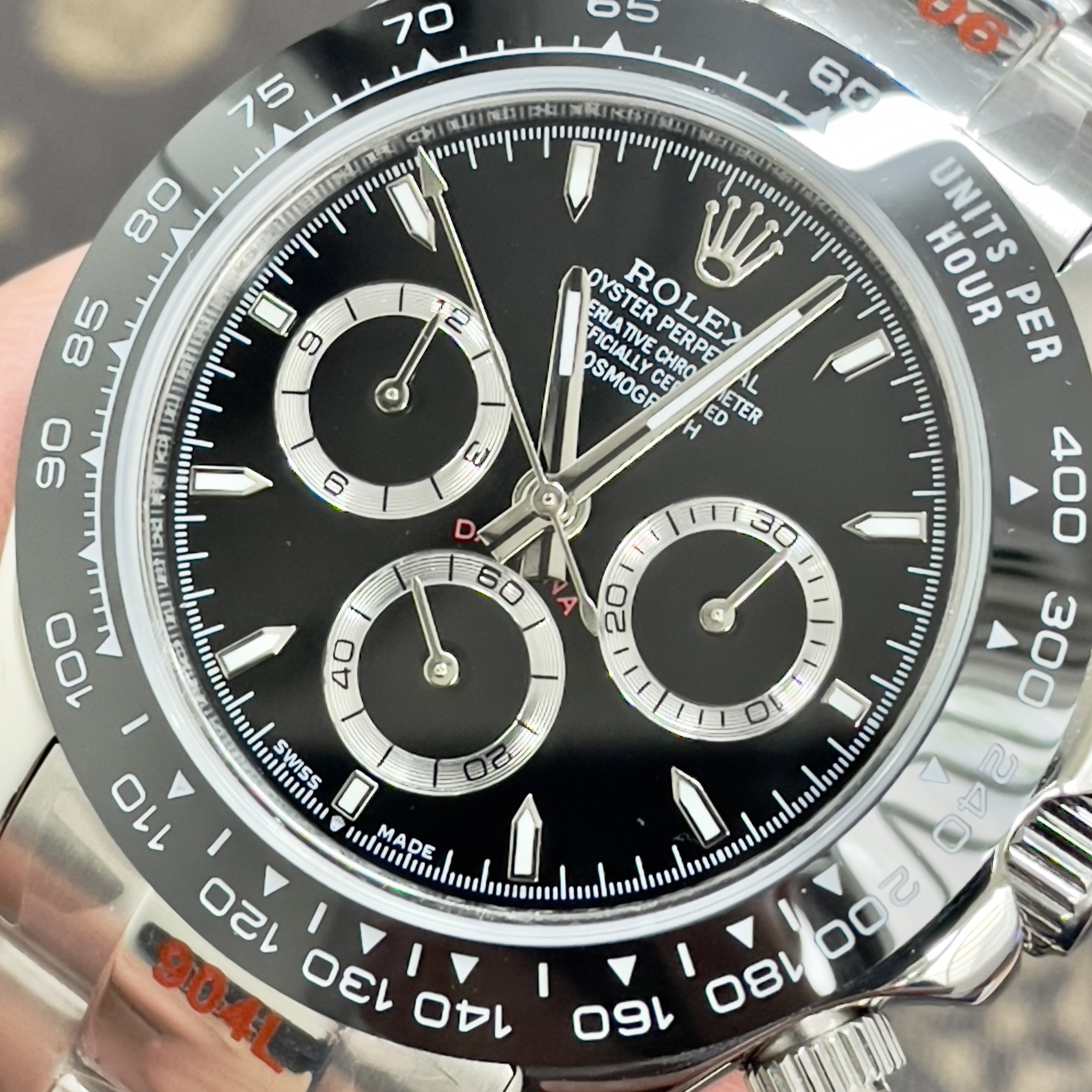 Đồng Hồ Rolex Fake Máy Nhật Daytona Mặt Đen Cọc Dạ Quang 40mm (1) Đồng Hồ Rolex Fake Máy Nhật Daytona Mặt Đen Cọc Dạ Quang 40mm (1)