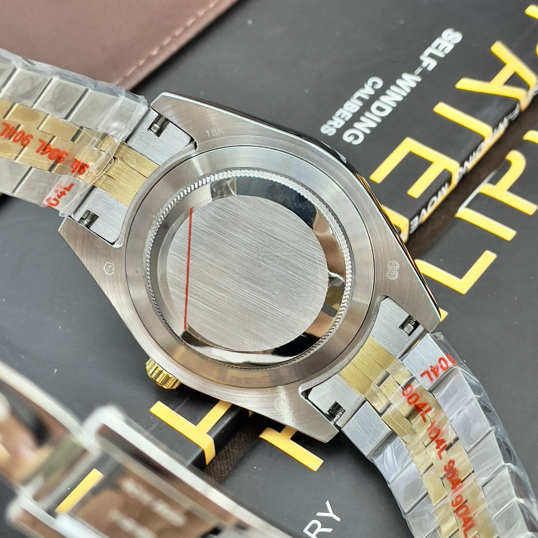 Đồng Hồ Rolex Fake Máy Nhật Demi Gold DateJust 31-36-41mm (4) Đồng Hồ Rolex Fake Máy Nhật Demi Gold DateJust 31-36-41mm (9)