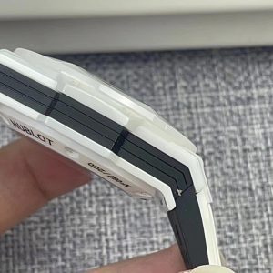 Đồng Hồ Hublot Big Bang Sang Bleu II Gốm Trắng Replica 45mm (2)