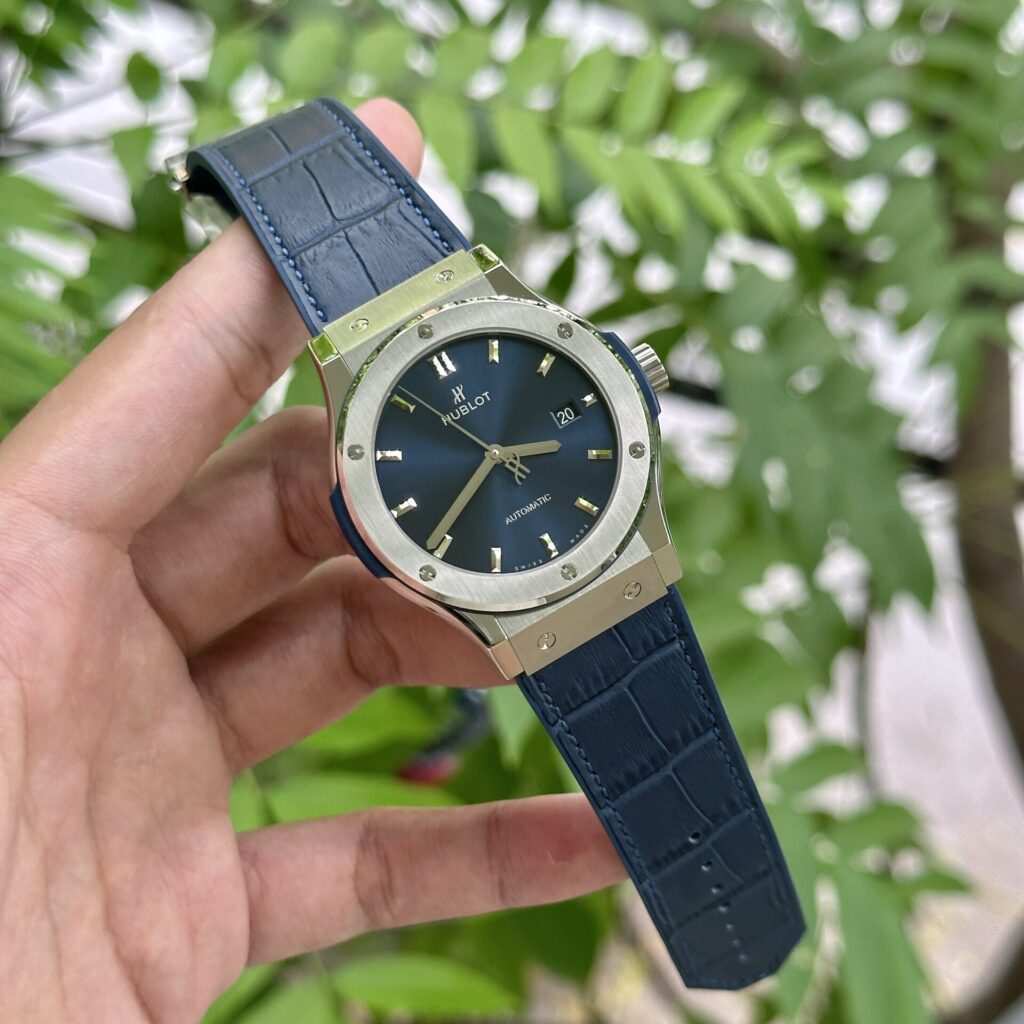 Đồng Hồ Hublot Classic Fusion Rep 11 Màu Xanh Than Xưởng JJF 42mm (1) Đồng Hồ Hublot Classic Fusion Rep 11 Màu Xanh Than Xưởng JJF 42mm (3)