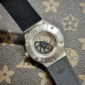 Đồng Hồ Hublot Fake Giá Rẻ Classic Fusion Titanium Máy Nhật 38-42mm (5)