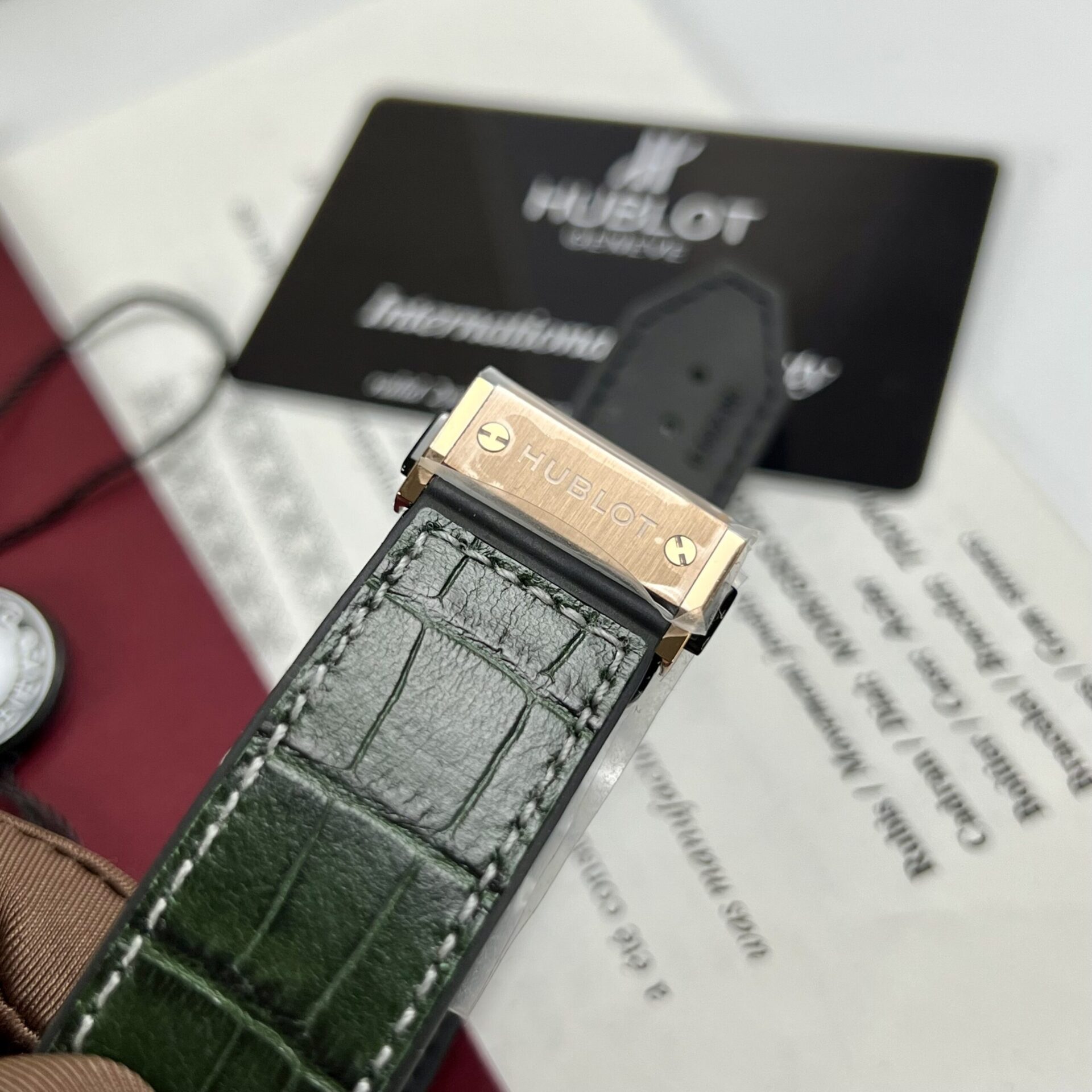 Đồng Hồ Hublot Nam Rep 11 Classic Fusion King Gold Màu Xanh Lá JJF 42mm (1) Đồng Hồ Hublot Nam Rep 11 Classic Fusion King Gold Màu Xanh Lá JJF 42mm (1)