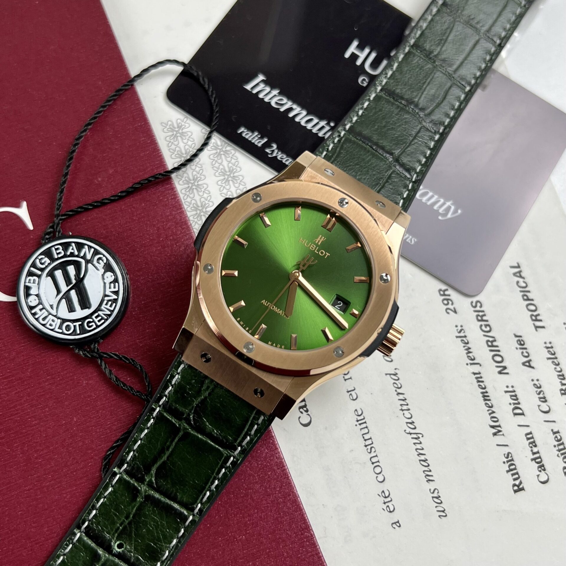 Đồng Hồ Hublot Nam Rep 11 Classic Fusion King Gold Màu Xanh Lá JJF 42mm (4) Đồng Hồ Hublot Nam Rep 11 Classic Fusion King Gold Màu Xanh Lá JJF 42mm (1)