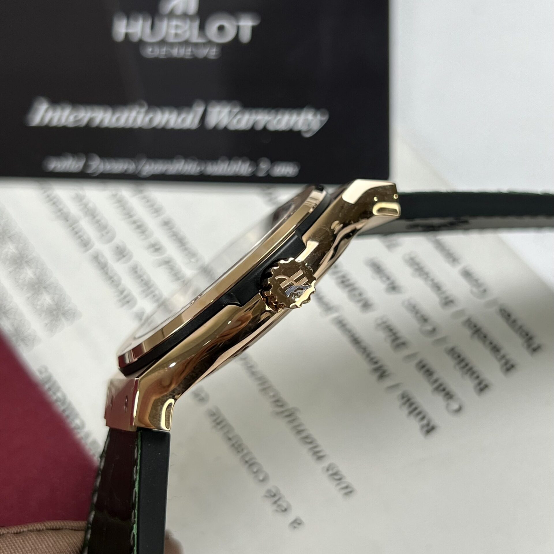 Đồng Hồ Hublot Nam Rep 11 Classic Fusion King Gold Màu Xanh Lá JJF 42mm (8) Đồng Hồ Hublot Nam Rep 11 Classic Fusion King Gold Màu Xanh Lá JJF 42mm (1)