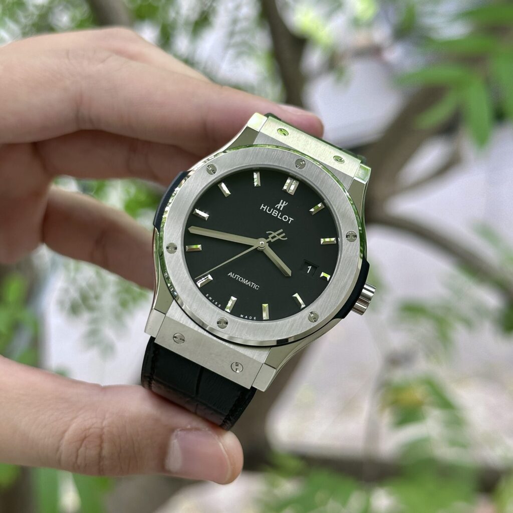 Đồng Hồ Hublot Nam Rep 11 Màu Xanh Lá Classic Fusion Xưởng JJF 42mm (6) Đồng Hồ Hublot Nam Rep 1:1 Classic Fusion Màu Đen Xưởng JJF 42mm