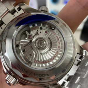 Đồng Hồ Omega Seamaster Replica Mặt Số Màu Đen Xưởng VS 42mm (7)