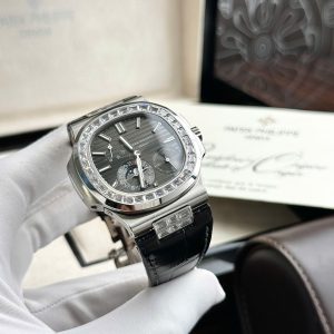 Đồng Hồ Patek Philippe Nautilus 5724G Đính Đá Baguette Xưởng GR 40mm (3)