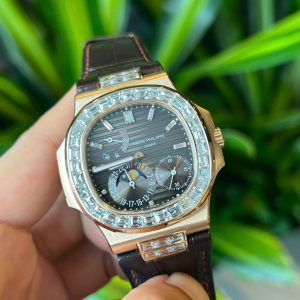 Đồng Hồ Patek Philippe Nautilus 5724R Vàng Nguyên Khối Kim Cương Tự Nhiên 40mm (8)