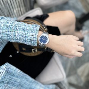 Dong Ho Patek Philippe Nautilus 7118 Fake 11 May Thuy Sy Nu 1
