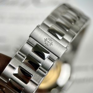 Đồng Hồ Patek Philippe Replica Cao Cấp Nautilus 5726 Xưởng PPF Mặt Xanh Blue (2)