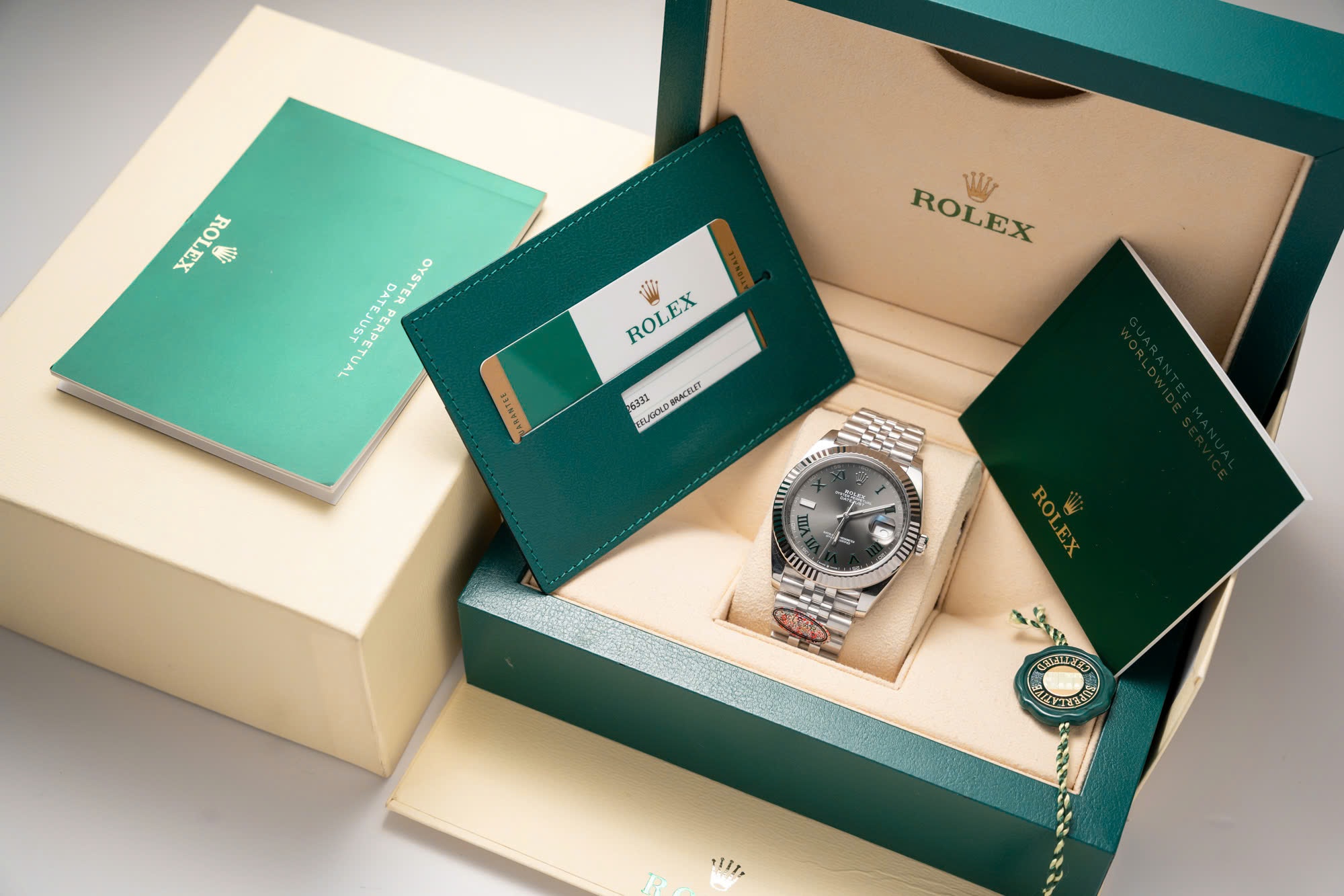 Đồng Hồ Rolex Chế Tác DateJust 126334 Mặt Wimbledon Xưởng Clean 41mm (1) Đồng Hồ Rolex Chế Tác DateJust 126334 Mặt Wimbledon Xưởng Clean 41mm (1)