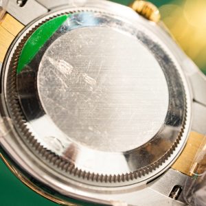 Đồng Hồ Rolex Chế Tác Mặt Vàng Champagne Nữ Đính Đá 31mm (1)