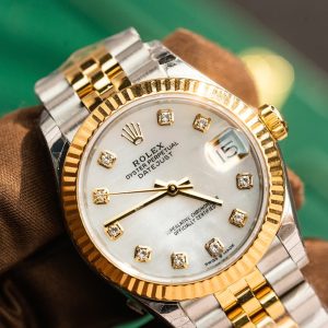 Đồng Hồ Rolex Chế Tác Mặt Xà Cừ Cọc Số Đính Đá Nữ 31mm (1)