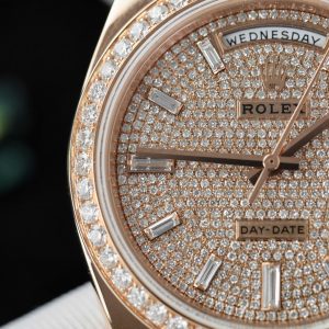 Đồng Hồ Rolex Day-Date Vàng Nguyên Khối Kim Cương Tự Nhiên (1)