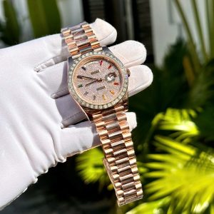 Đồng Hồ Rolex Đính Đá Moissanite Baguette Phủ Vàng Cọc Số 7 Màu Day-Date 40mm (1)