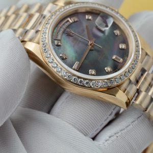 Đồng Hồ Rolex Fake Cao Cấp Mặt Xà Cừ Tím Day-Date Máy Thụy Sỹ 40mm (1)