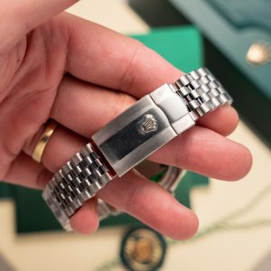 Đồng Hồ Rolex Replica 11 Mặt Xanh Cọc Dạ Quang Clean 126234 36mm (1)