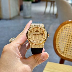 Đồng Hồ Hublot Classic Fusion Đính Full Đá Moissanite Hong Kong 42mm (2)