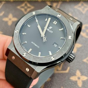 Đồng Hồ Hublot Classic Fusion Vỏ Gốm Đen Dây Cao Su JJZ 42mm (1)