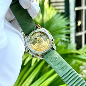 Đồng Hồ Patek Philippe Aquanaut 5968G Màu Xanh Quân Đội Replica Cao Cấp (1)
