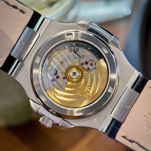 Đồng Hồ Patek Philippe Chế Tác Đính Full Đá Nautilus 5711 Dây Da 40mm (9)