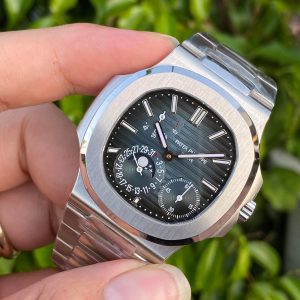 Đồng Hồ Patek Philippe Fake Cao Cấp Nautilus 5712 Mặt Xanh Xưởng GR 40mm (1)