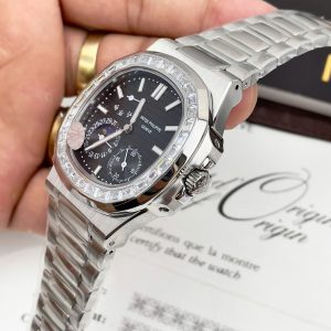 Đồng Hồ Patek Philippe Fake Nhật Nautilus 5724 Đính Đá Baguette 41mm (4)