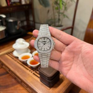 Đồng Hồ Patek Philippe Nautilus 5719 Đính Full Đá Replica Cao Cấp 40mm (9)