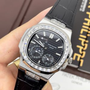 Đồng Hồ Patek Philippe Nautilus 5724 Màu Đen Fake Máy Nhật 40mm (1)