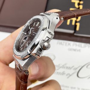 Đồng Hồ Patek Philippe Nautilus 5724 Màu Nâu Fake Máy Nhật 40mm (1)
