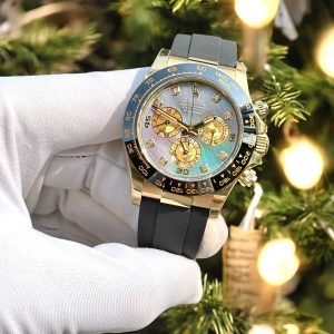 Đồng Hồ Rolex Cosmograph Daytona Mặt Số Vân Ốc Đính Moissanite Dây Cao Su 40mm (6)