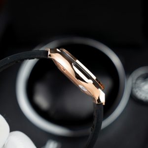 Đồng Hồ Hublot Classic Fusion King Gold Màu Đen Nữ Rep 11 Thuỵ Sỹ 33mm (1)