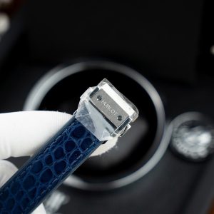 Đồng Hồ Hublot Classic Fusion Titanium Màu Xanh Dương Nữ Rep 11 Thuỵ Sỹ 33mm (5)