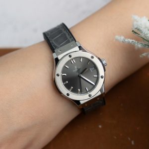 Đồng Hồ Hublot Classic Fusion Titanium Replica Cao Cấp Nữ Máy Thuỵ Sỹ 33mm (9)